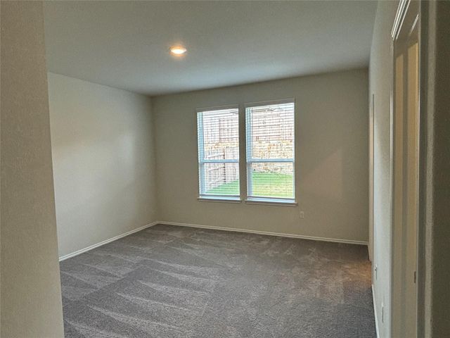 344 Tree Nut LOOP, Buda, TX 78610