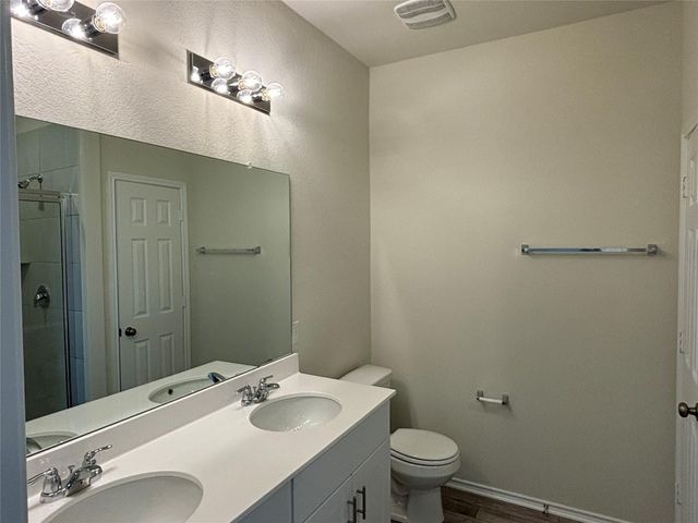 344 Tree Nut LOOP, Buda, TX 78610