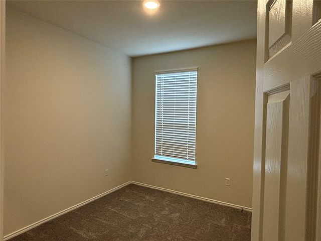 344 Tree Nut LOOP, Buda, TX 78610