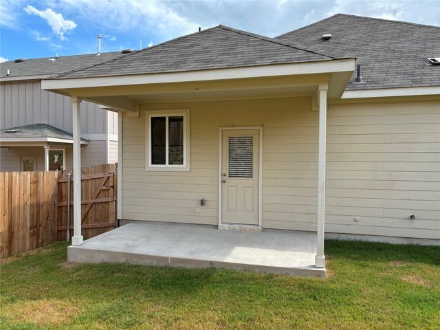 344 Tree Nut LOOP, Buda, TX 78610