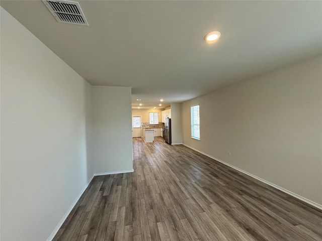 344 Tree Nut LOOP, Buda, TX 78610