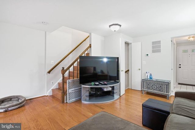 57 BICKEL CT, Sterling, VA 20165