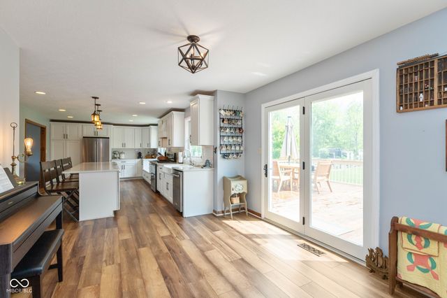 7023 Stonecreek Drive, Plainfield, IN 46168