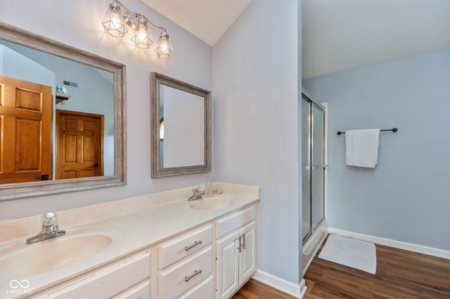 7023 Stonecreek Drive, Plainfield, IN 46168