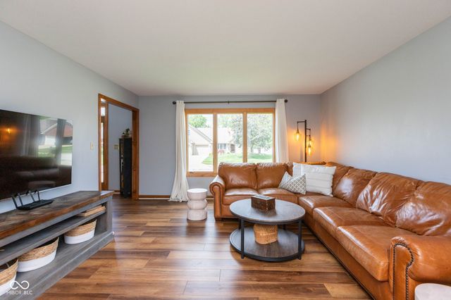7023 Stonecreek Drive, Plainfield, IN 46168