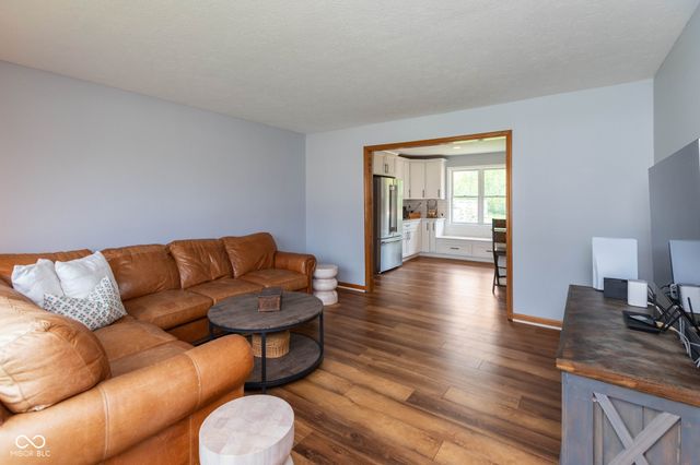 7023 Stonecreek Drive, Plainfield, IN 46168