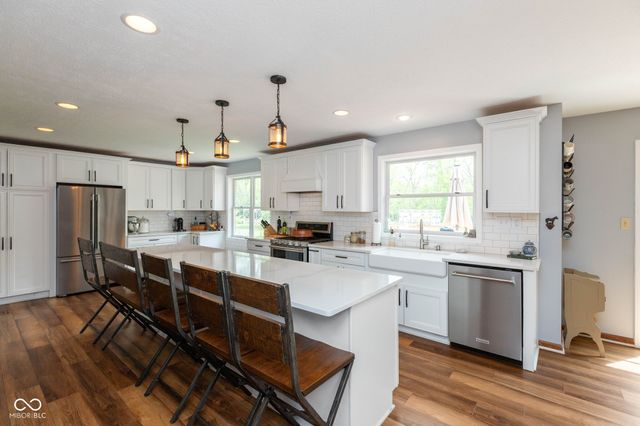 7023 Stonecreek Drive, Plainfield, IN 46168