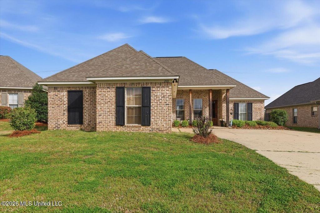 208 Buttonwood Lane, Canton, MS 39046