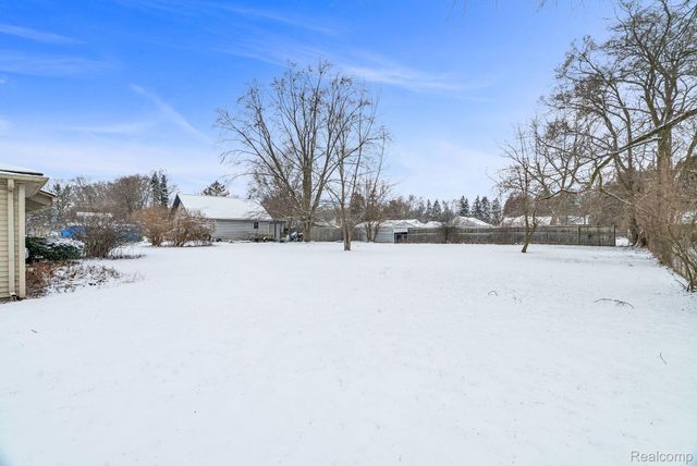 4734 Kempf Street, Waterford Charter Township, MI 48329