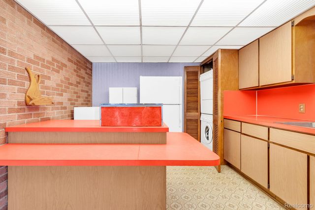 4734 Kempf Street, Waterford Charter Township, MI 48329