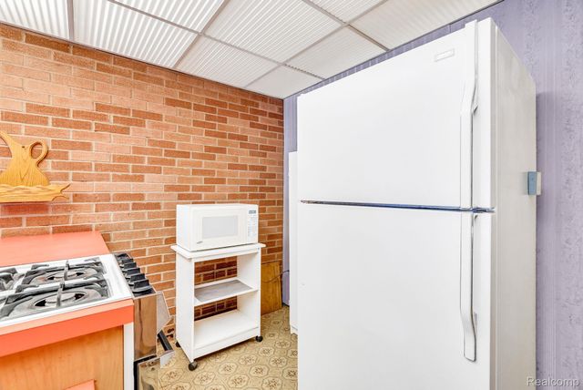 4734 Kempf Street, Waterford Charter Township, MI 48329