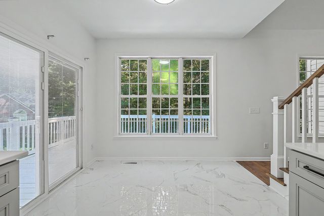 2033 Shoal Creek Court, Summerville, SC 29483