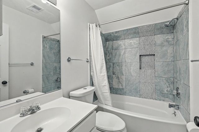 2033 Shoal Creek Court, Summerville, SC 29483