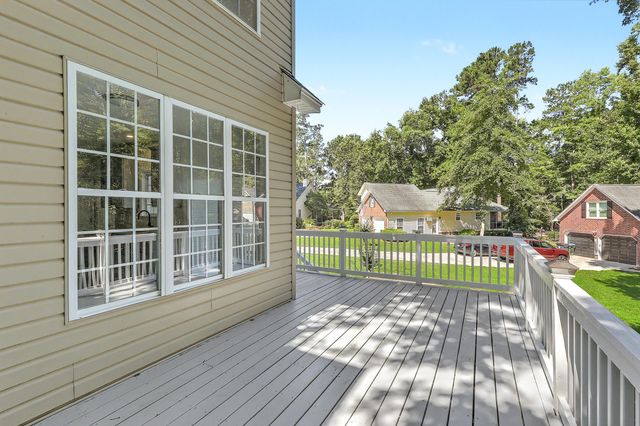 2033 Shoal Creek Court, Summerville, SC 29483