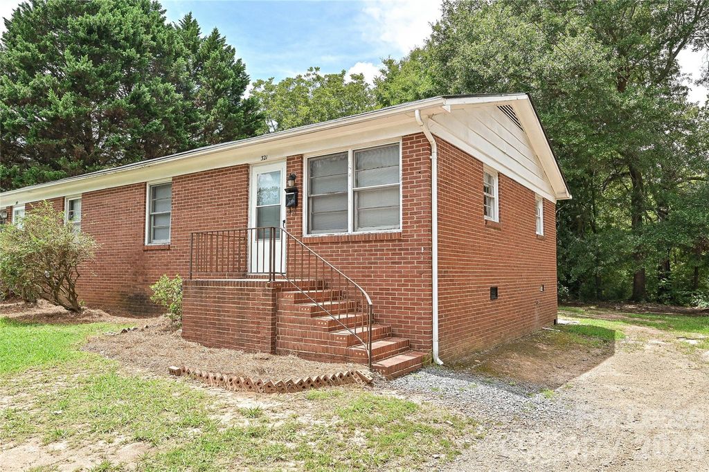 321 Hamilton Drive NE, Concord, NC 28025