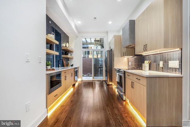 1215 N 28TH ST, Philadelphia, PA 19121