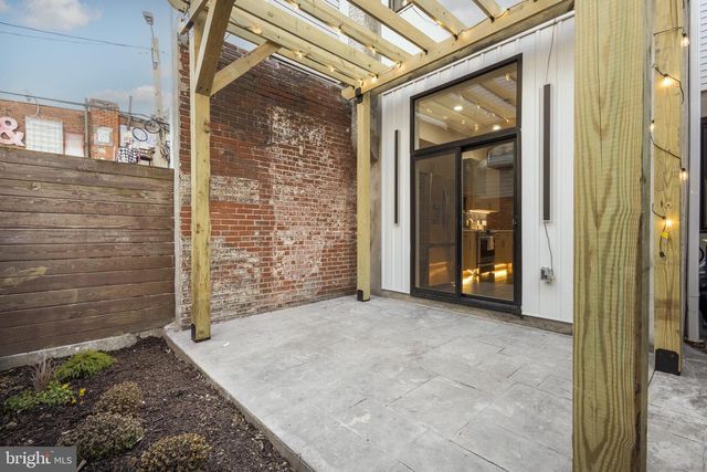 1215 N 28TH ST, Philadelphia, PA 19121