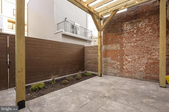 1215 N 28TH ST, Philadelphia, PA 19121