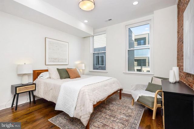 1215 N 28TH ST, Philadelphia, PA 19121