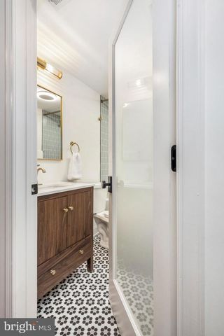 1215 N 28TH ST, Philadelphia, PA 19121