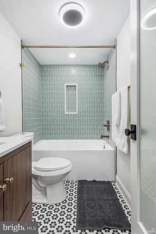 1215 N 28TH ST, Philadelphia, PA 19121