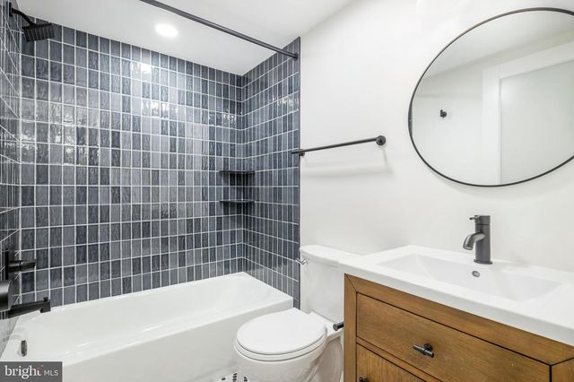 1215 N 28TH ST, Philadelphia, PA 19121