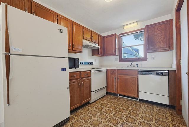 10 Cutler Street 10, Somerville, MA 02145