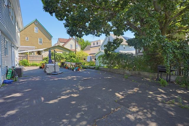 10 Cutler Street 10, Somerville, MA 02145