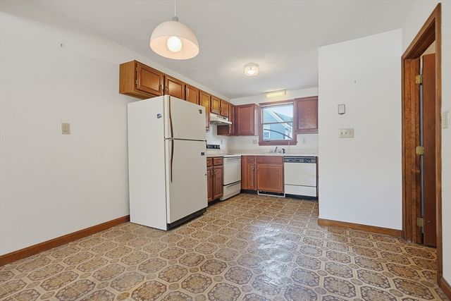 10 Cutler Street 10, Somerville, MA 02145