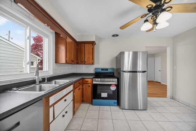 1546 W 43RD Street, Erie, PA 16509