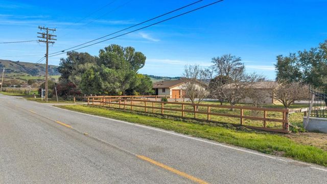 2800 Dryden Avenue, Gilroy, CA 95020
