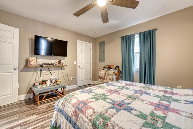 525 Tay Walk Way, Hiawassee, GA 30546