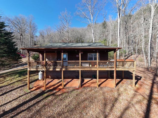 525 Tay Walk Way, Hiawassee, GA 30546