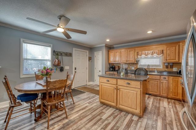 525 Tay Walk Way, Hiawassee, GA 30546