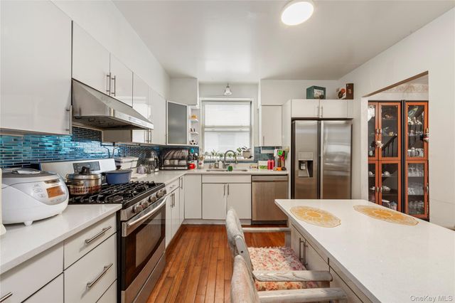 1727 E 14th Street, Brooklyn, NY 11229