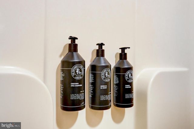 136 PINEKNOLL DR, Lake Harmony, PA 18624