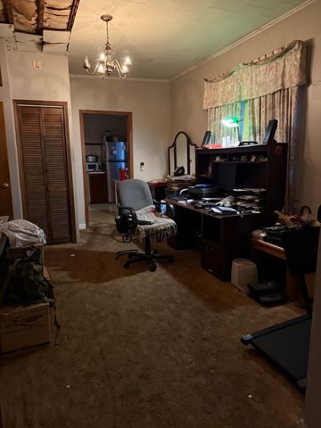 13228 S Houston Avenue, Chicago, IL 60633