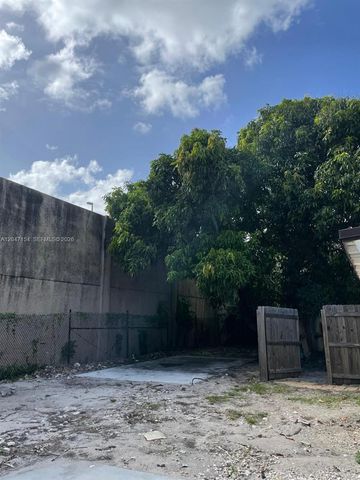 1541 SW 52nd Ave, Plantation, FL 33317