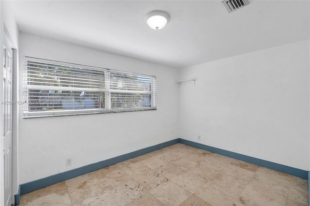 1541 SW 52nd Ave, Plantation, FL 33317