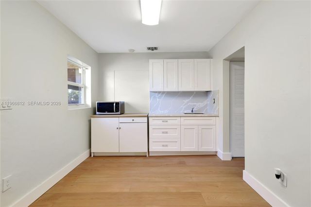 15264 SW 102nd Ct, Miami, FL 33157