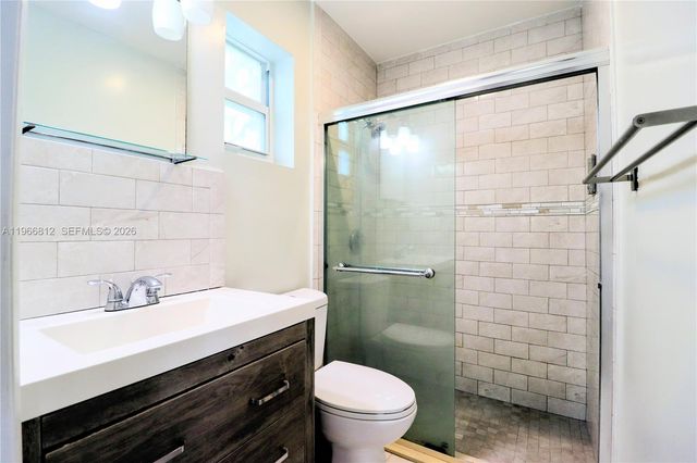 15264 SW 102nd Ct, Miami, FL 33157