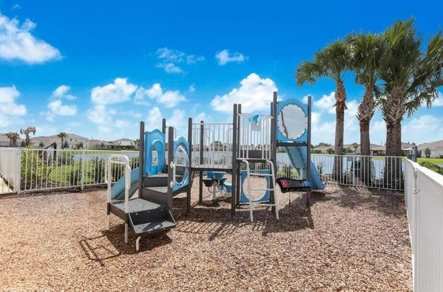 845 Persimmon Place, Fort Pierce, FL 34981