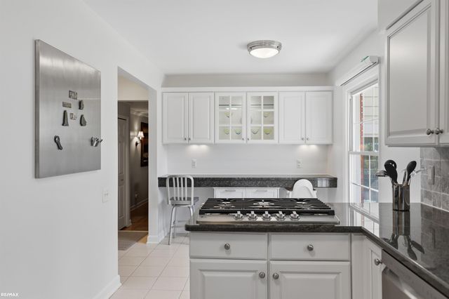 938 Candlestick Court, Bloomfield Twp, MI 48304