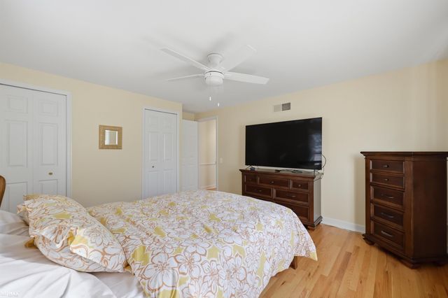 938 Candlestick Court, Bloomfield Twp, MI 48304