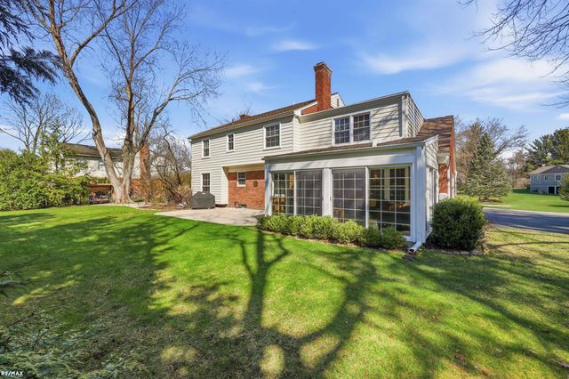 938 Candlestick Court, Bloomfield Twp, MI 48304