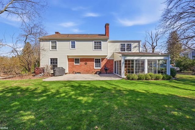 938 Candlestick Court, Bloomfield Twp, MI 48304