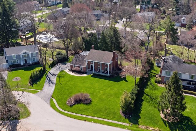 938 Candlestick Court, Bloomfield Twp, MI 48304
