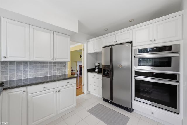 938 Candlestick Court, Bloomfield Twp, MI 48304