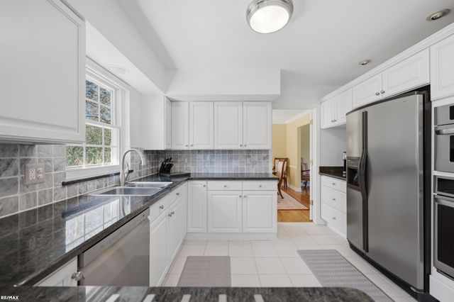 938 Candlestick Court, Bloomfield Twp, MI 48304