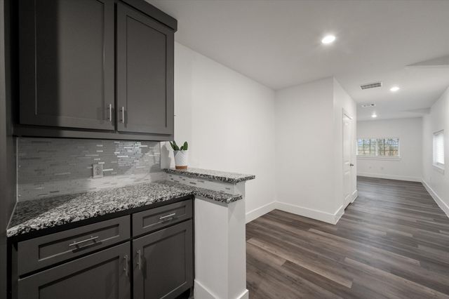 942 SE County Road 2240, Corsicana, TX 75109